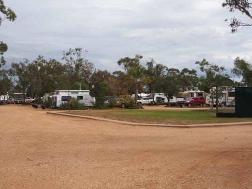 Lightning Ridge Outback Resort & Caravan Park Екстериор снимка
